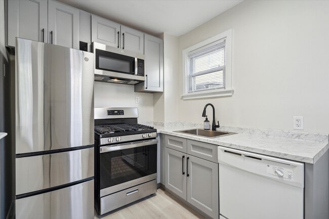 Building Photo - 1730 Memphis St