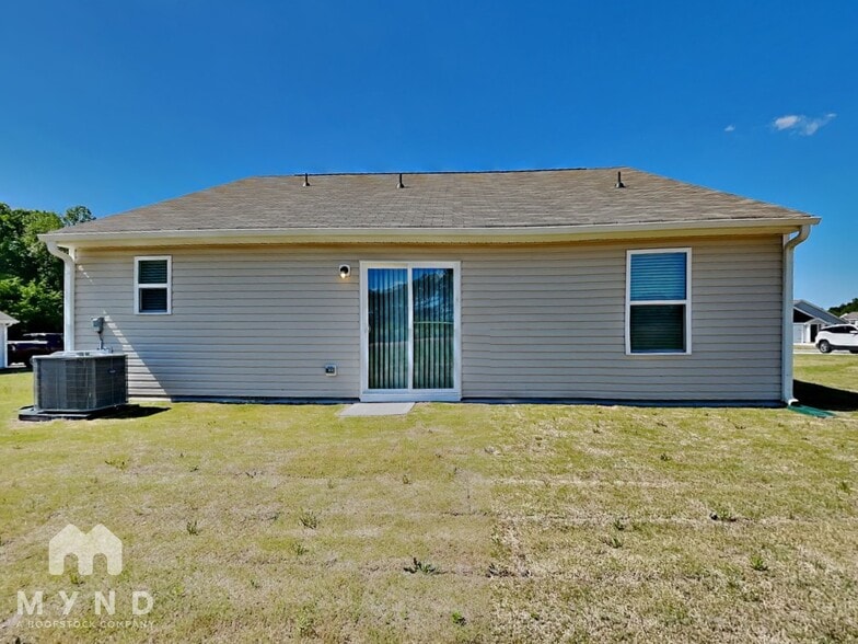 Building Photo - 293 Royal Mdw Dr