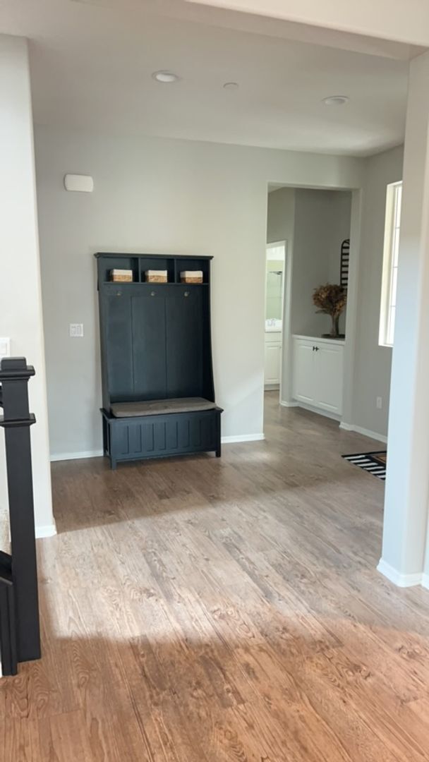 Building Photo - Beautiful 4 bedroom, 3 bath home nestled in the foothills of Fallbrook