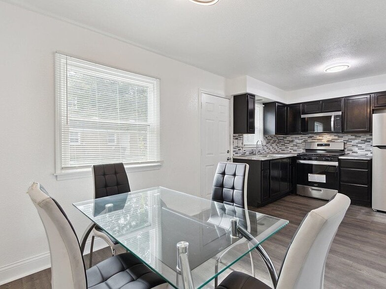 Building Photo - 3428 Harrison Ave