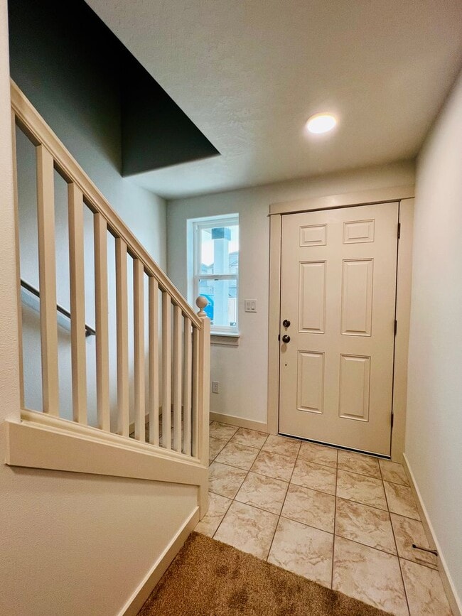 Building Photo - Non-Refundable & Security Deposit Total: $...