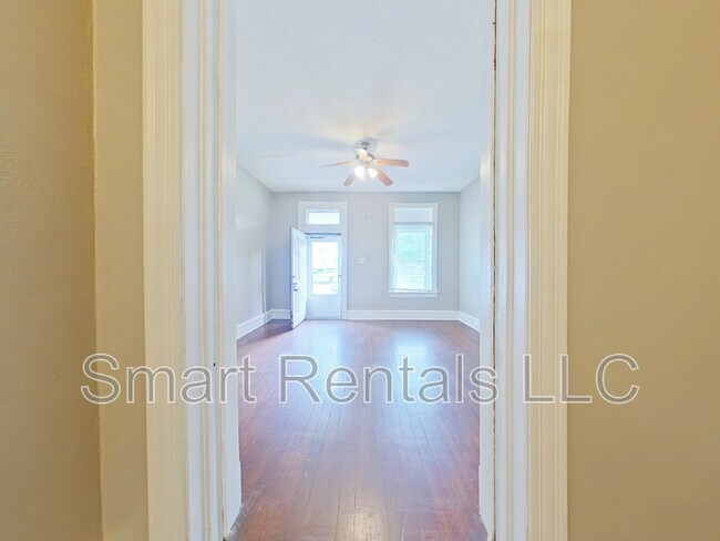 Building Photo - 2711 Keokuk St