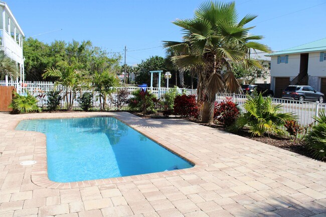 Building Photo - 5038 Alta Vista Ave