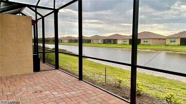 Building Photo - 2066 Tamarron Ln