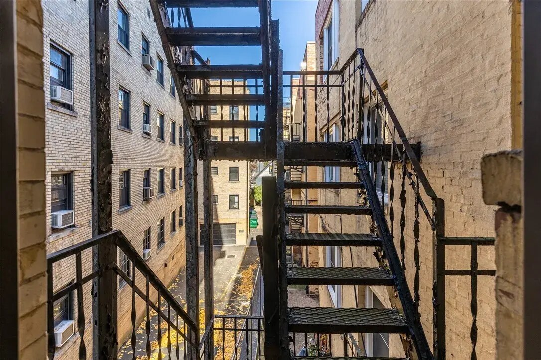 Fire Exit - 5523 Ellsworth Ave