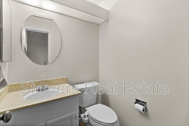 Building Photo - 433 Garden Creek Pl
