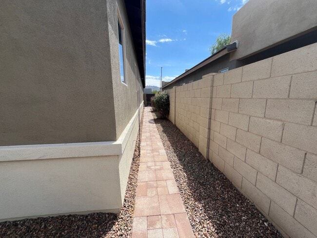 Building Photo - Gilbert Seville Development 3 Bed Plus Den