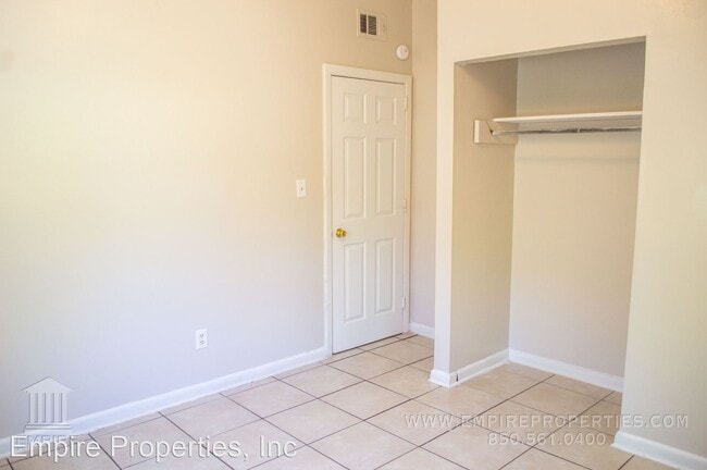 Building Photo - 3 br, 1 bath House - 1333 Hutchinson Avenue