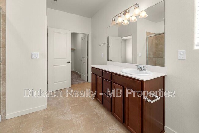 Building Photo - 520 Logan Jacob Ln