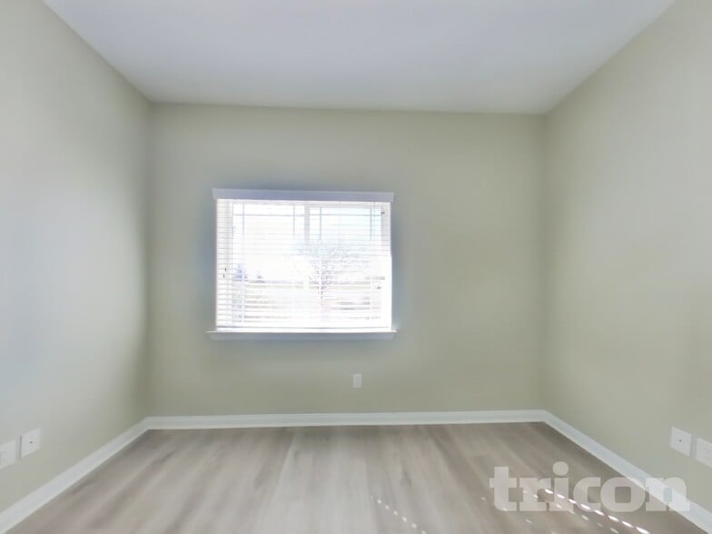 Building Photo - 16014 Tokay St