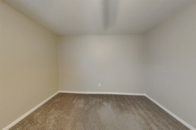 Building Photo - 19410 Kacey Ln Ct