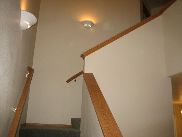 staircase to bedrooms - 2191 W Ridgewood Dr