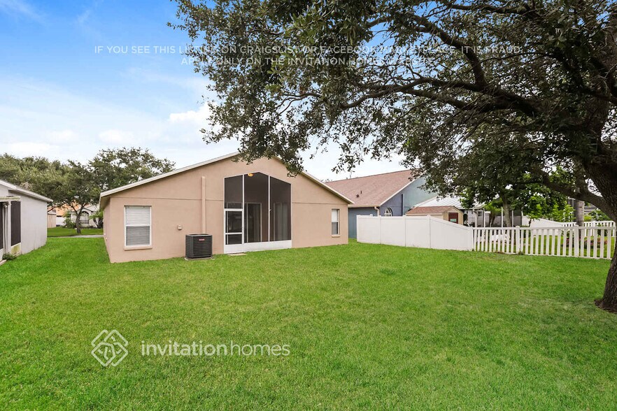 Building Photo - 12523 Lake Vista Dr