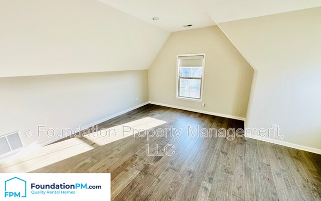 Building Photo - 2257 Applemill Dr