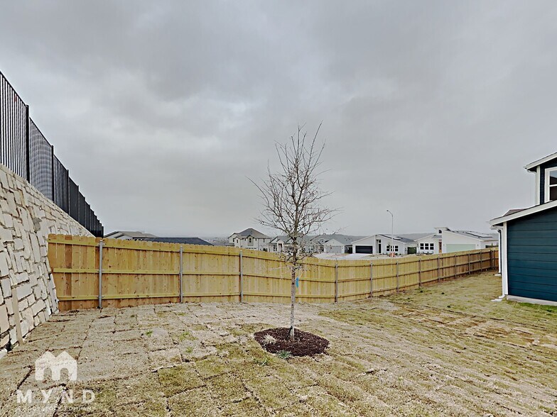 Building Photo - 9717 Evening Canopy Dr