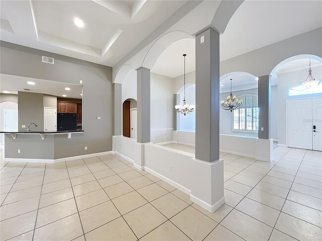 Building Photo - 2830 Cardassi Dr