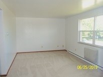 Building Photo - 461 Alberta Dr