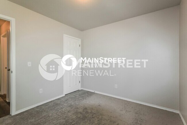 Building Photo - 4 Bedroom Pet-Friendly Home in Mustang, OK with Main Street Renewal
