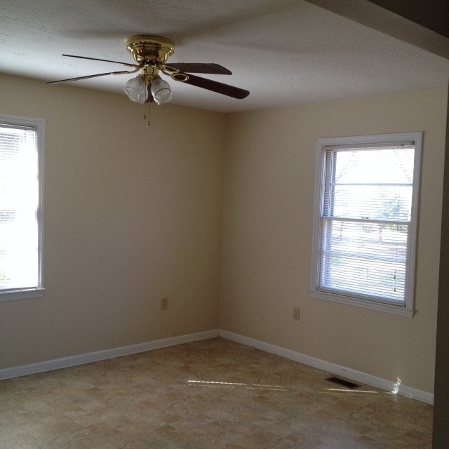 Building Photo - 88 Poplar Dr