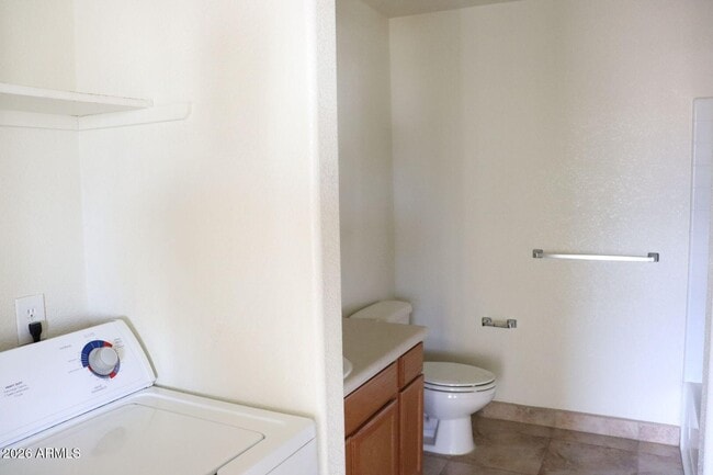 Building Photo - 4420 Buena Loma Way
