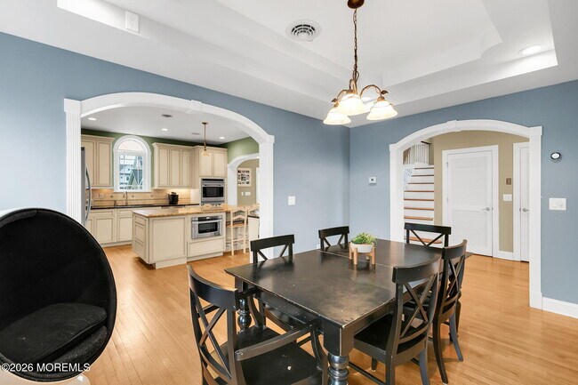 Building Photo - 3 Monmouth Pl