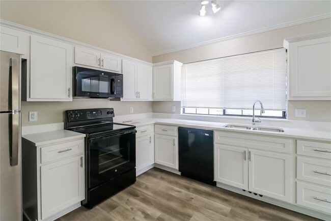 Building Photo - 8313 NW 105th St