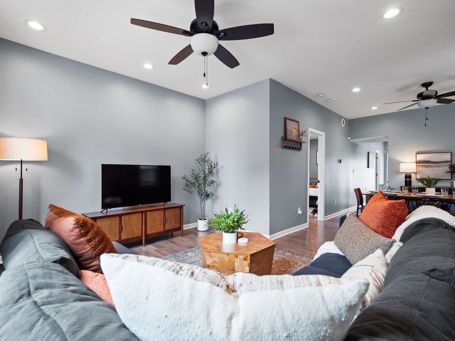 Building Photo - 6110 Lawn Ave