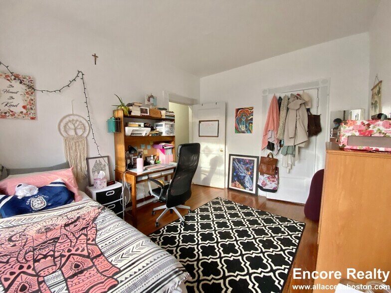 Building Photo - 239 Harvard Ave