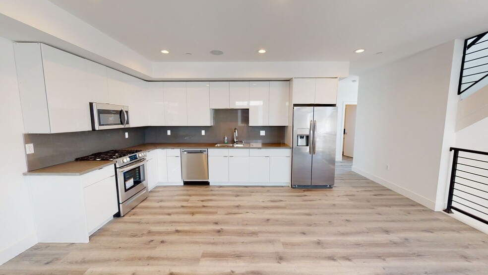 Interior Photo - Craner- New Apartment Homes
