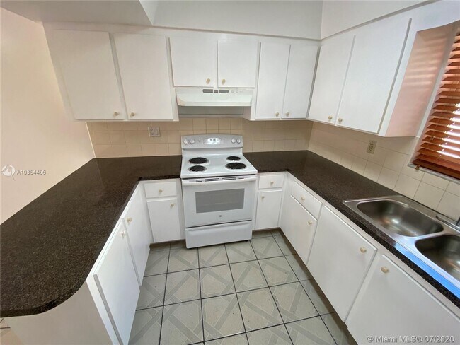 Building Photo - 2600 NW 14th St