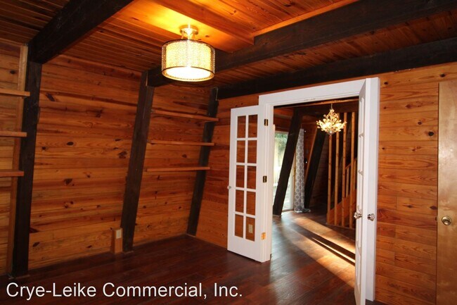 Building Photo - 4 br, 3 bath House - 10810 Carmichael Road