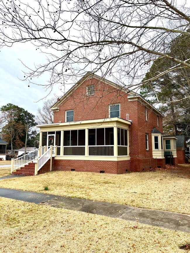 Building Photo - Stately Brick Home on Main Street