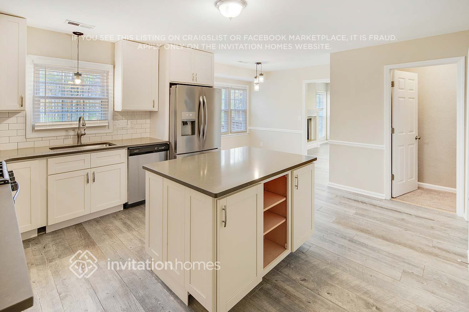 Building Photo - 9800 Fairlea Dr