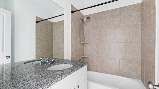 Building Photo - Charming 3-Bedroom Home on a Quiet Cul-de-...