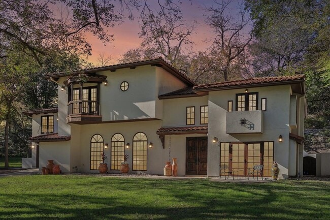 Building Photo - 2706 Pearce Rd