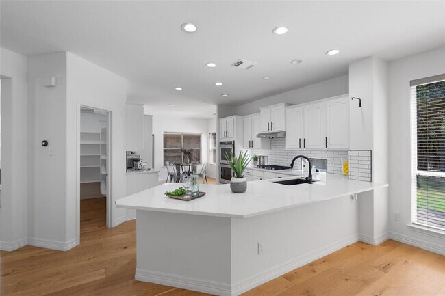 Building Photo - 1404 Hunter Ace Way