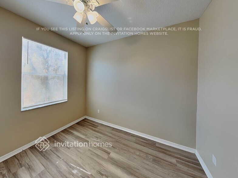 Building Photo - 3115 Victoria Dr