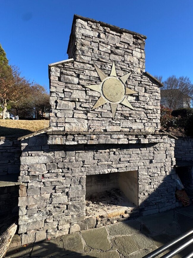 Building Photo - 1705 Barfield Run NW