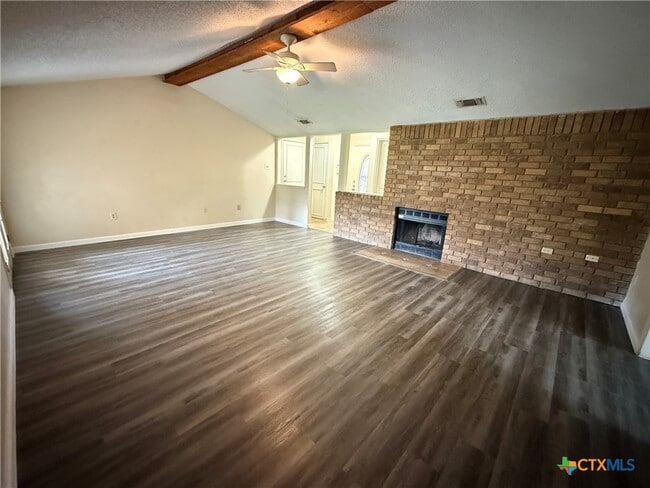 Building Photo - 2401 Ridglea Ct