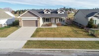 Building Photo - 3 Bed 2 Bath Home with office on the 8th g...