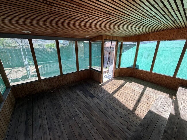 Building Photo - Cute 3 Bedroom Home in Sparks!