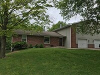 Building Photo - 4733 Apple Tree Ln