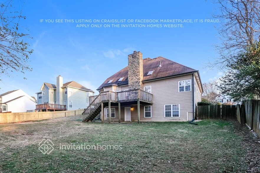 Building Photo - 6223 Spring Lake Dr