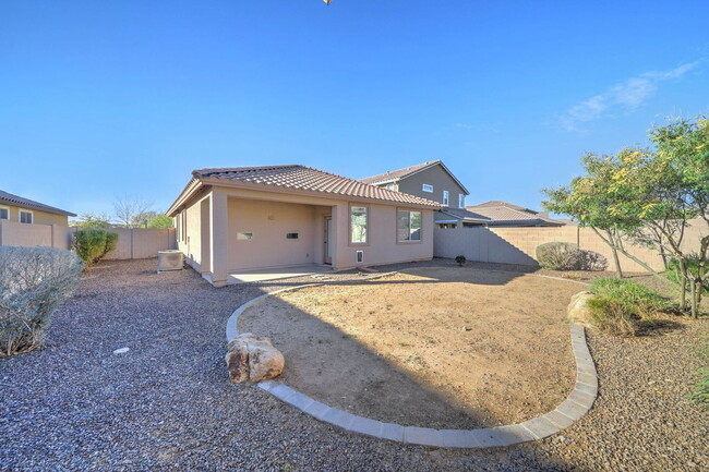 Building Photo - 7636 W Quail Track Dr