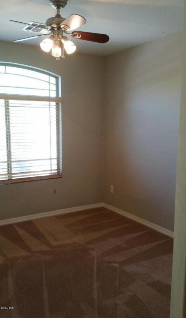 Building Photo - 12925 W Fleetwood Ln