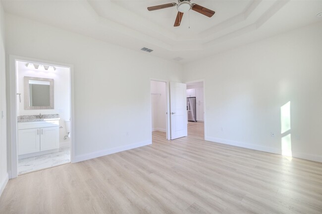 Building Photo - Unique property for rent ~!