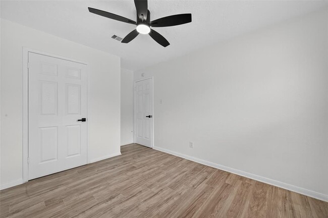 Building Photo - 7635 Dawnridge Dr