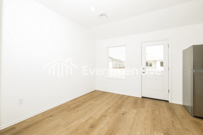 Building Photo - 4005 Olivia St