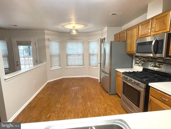 Building Photo - 1503 Liberty Ct