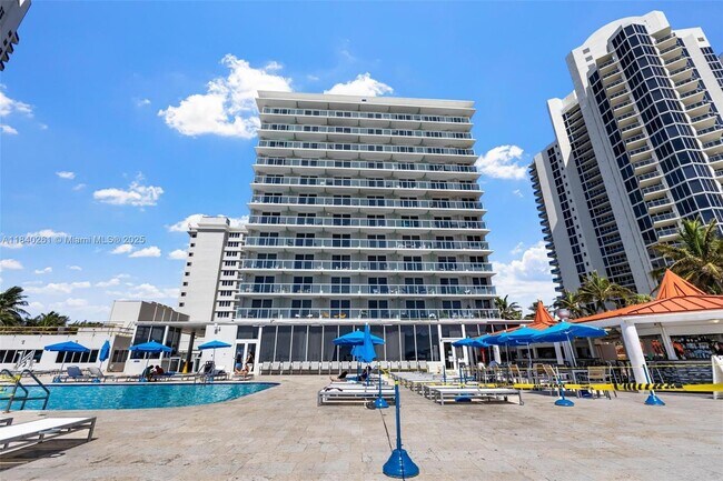 Building Photo - 19201 Collins Ave